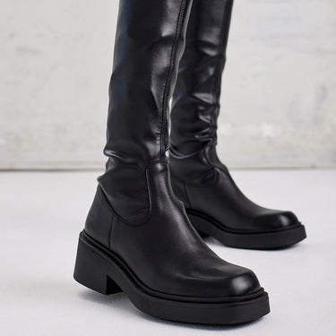 Lederstiefel mit elastischen Schaft